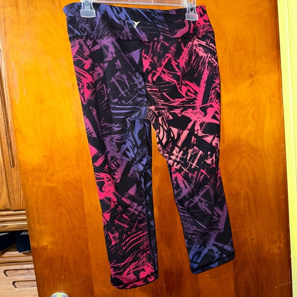 Old Navy Active go dry cropped leggings size L - Picture 3 of 4